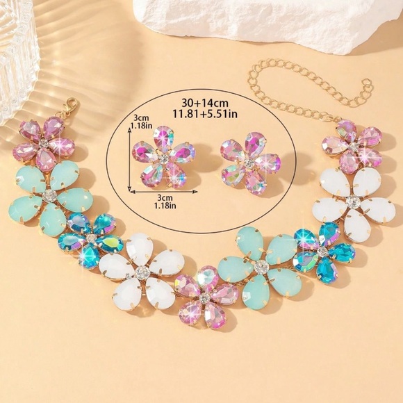 Elegant Austrian Crystal Flower Necklace Earrings Set Multi Color Gold S… - Picture 3 of 4